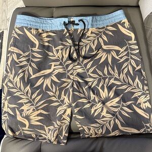 Goodfellow & Co. boardshorts